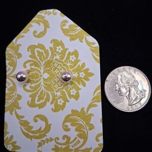 Elegant Gold and White Patterned Earrings